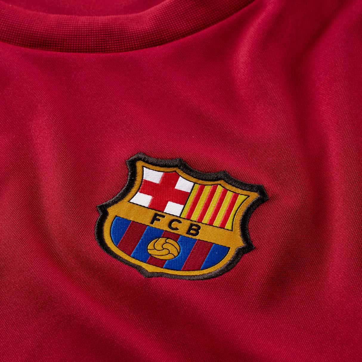 Barcelona Strike Top - Burgundy - Kit Captain